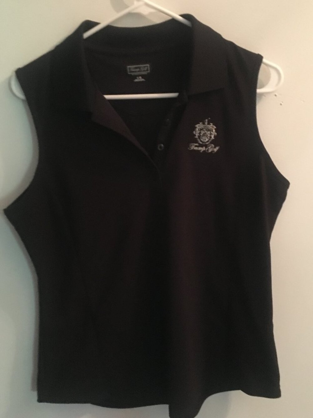 Trump Golf Club Sleeveless Polos Black and White Like New Size Large